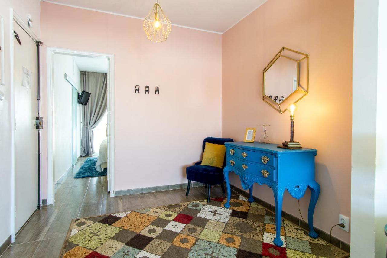 Gaze Out At The City In A Retro-Chic Getaway Apartamento Lisboa Exterior foto